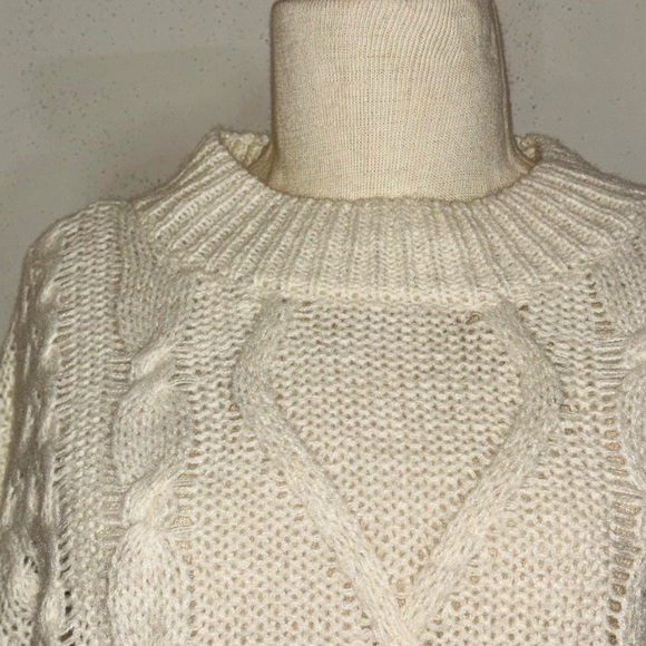 Cream Pull-Over Sweater - Picture 4 of 9
